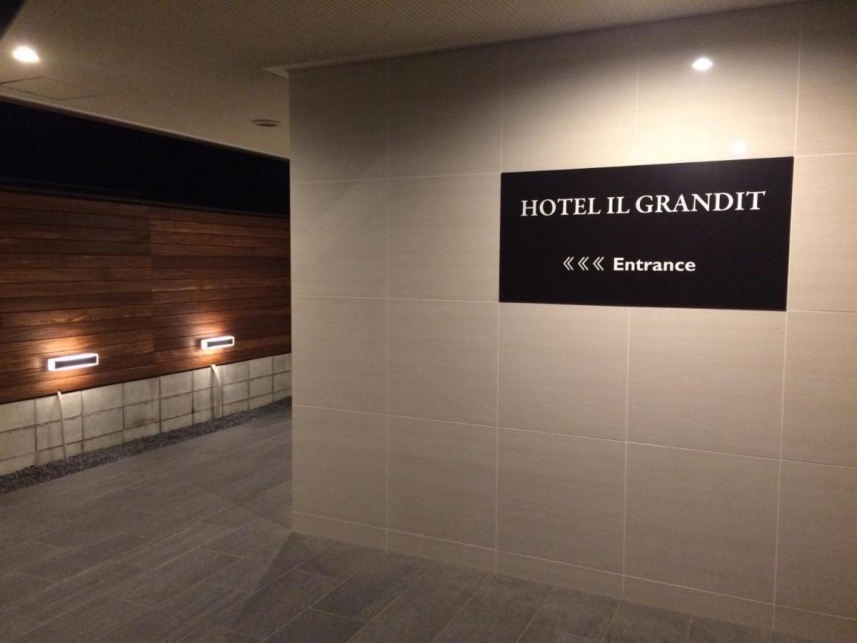 Hotel Il Grandit Szakai Kültér fotó